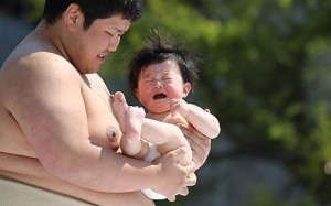 crying_baby_sumo_japan